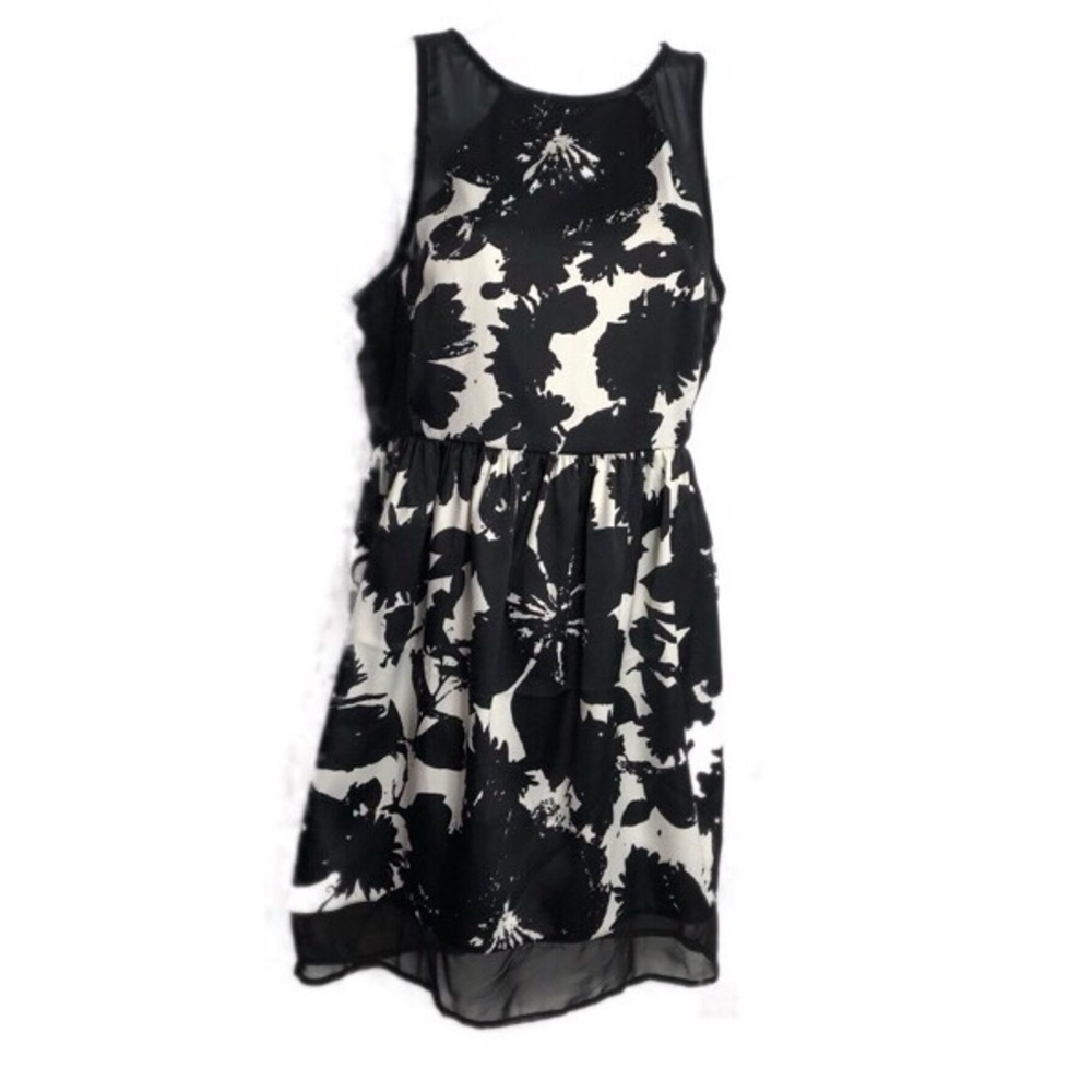 Mustard Seed Black White Mesh Fit Flare Dress M
